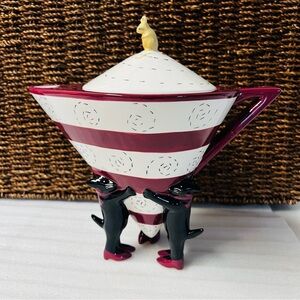 Studio Nova Cats in Heels Ceramic Teapot with Mouse Lid Handle